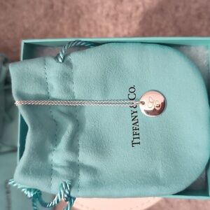 Tiffany & Co initial (E) pendant and necklace